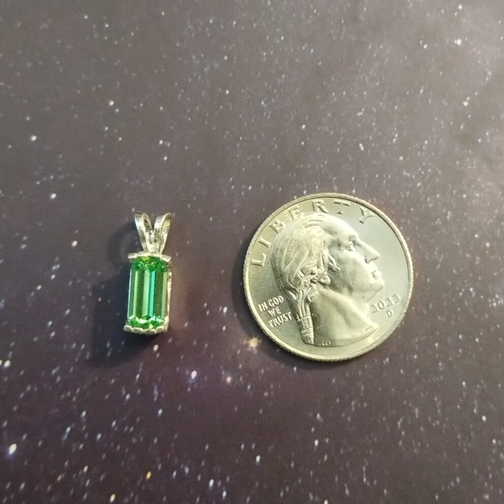 Uranium glass pendant